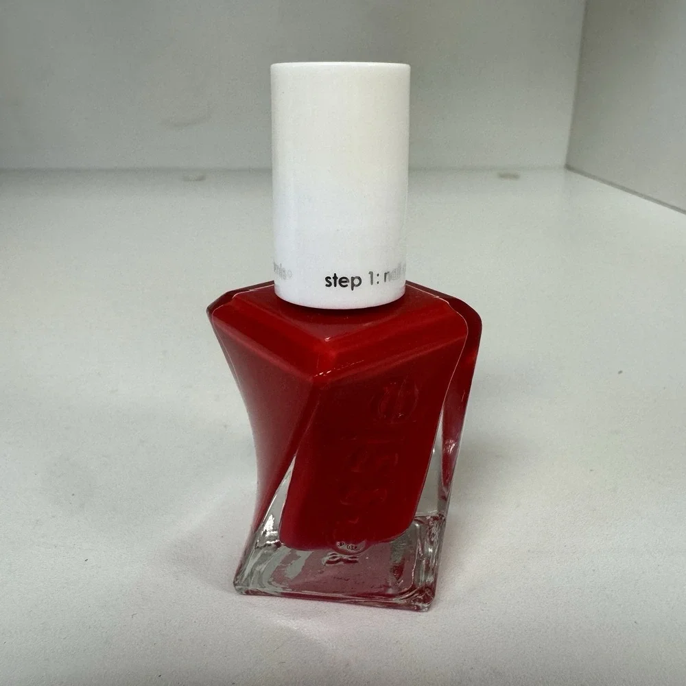 Essie GelCouture‎ Nail Lacquer 0.46oz Original #270 rock the runway